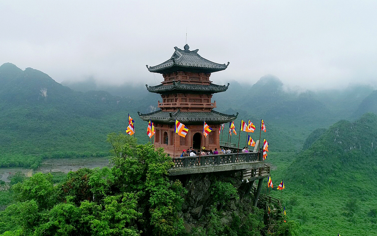 Chùa Ngọc Tam Chúc
