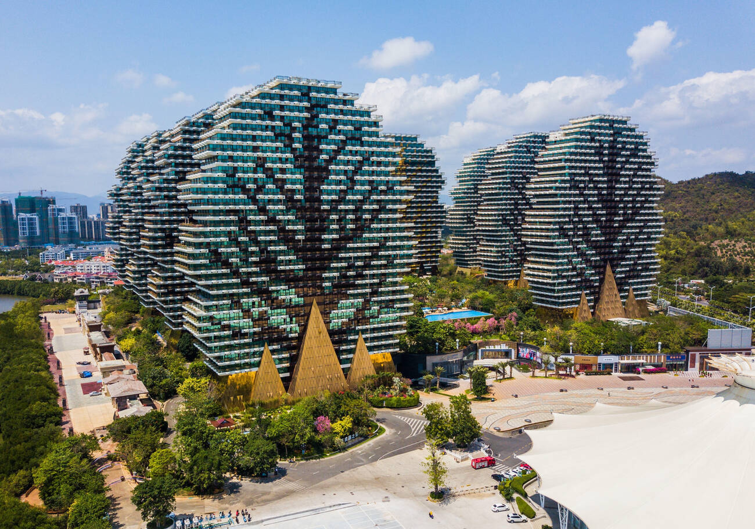 Tour Hà Nội - Hải Nam - Tam Á 4N3D Bay Bamboo