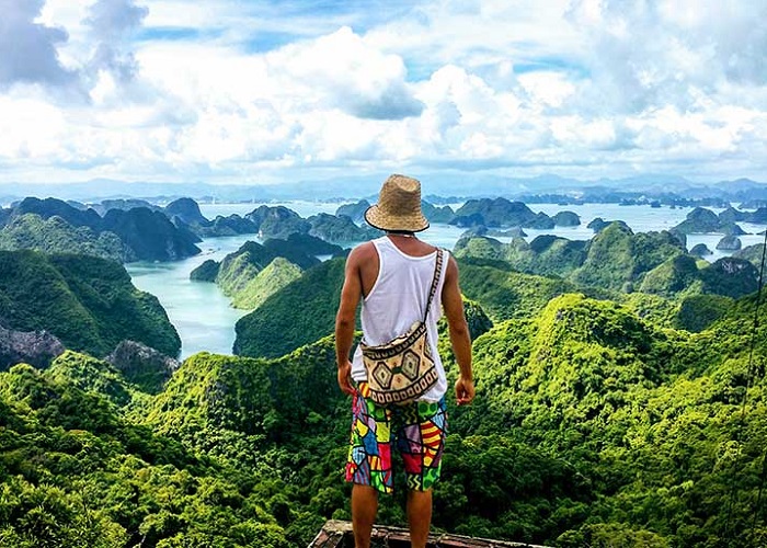 Chinh phục con đường trekking rừng quốc gia Cát Bà Chinh phục con đường trekking rừng quốc gia Cát Bà