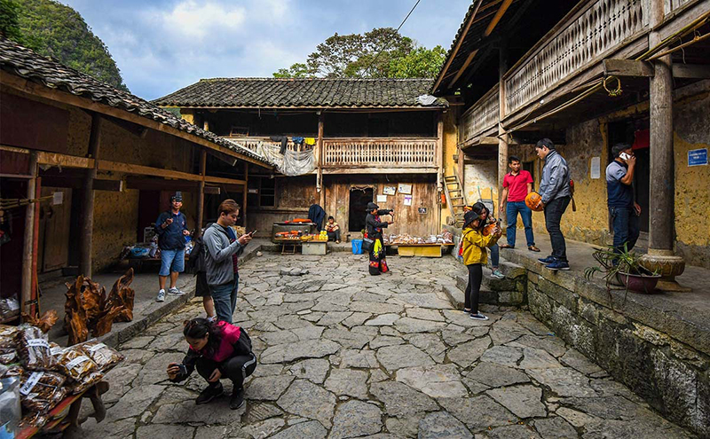 Nhà của Pao là địa điểm thu hút nhiều bạn trẻ