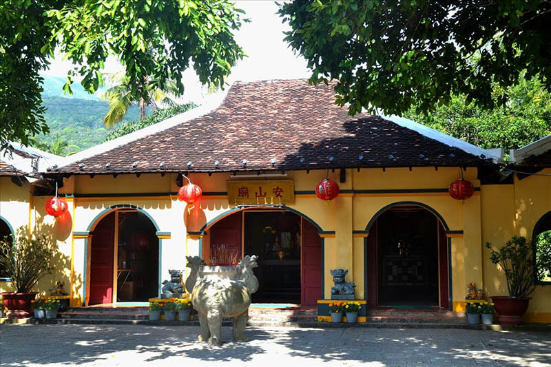 Miếu thờ bà Phi Yến Miếu thờ bà Phi Yến