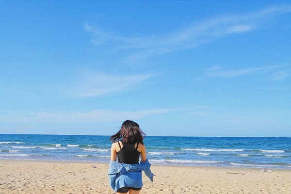 Biển Thuận An đầy nắng và gió