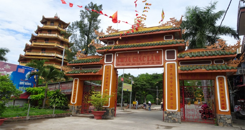Chùa Giác Lâm - 565 đường Lạc Long Quân, thuộc phường 10, quận Tân Bình
