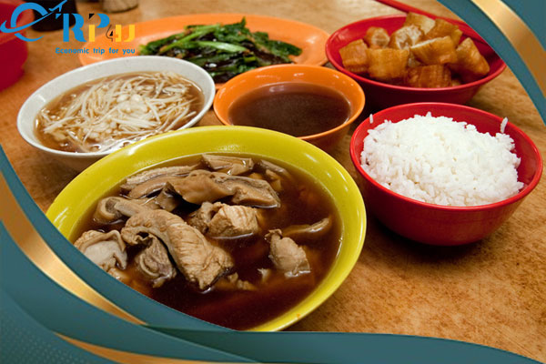 Bak Kut Teh - món ngon khi du lịch singapore