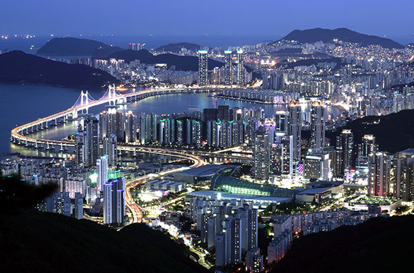 Busan - thành phố cảng lớn nhất ở Hàn Quốc