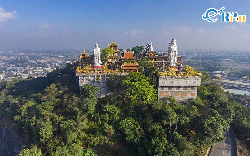 Chùa Châu Thới là địa điểm tâm linh thu hút và hội tụ linh khí của đất trời. Chùa Châu Thới là địa điểm tâm linh thu hút và hội tụ linh khí của đất trời.