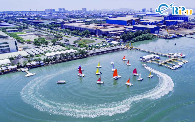 Bến du thuyền Marina không chỉ là địa điểm cung cấp những dịch vụ vui chơi giải trí Bến du thuyền Marina không chỉ là địa điểm cung cấp những dịch vụ vui chơi giải trí