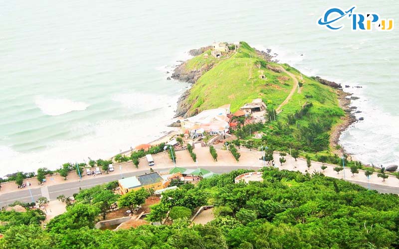 Mũi Nghinh Phong là mũi đất vươn dài nhất tại phía Nam của Vũng Tàu Mũi Nghinh Phong là mũi đất vươn dài nhất tại phía Nam của Vũng Tàu