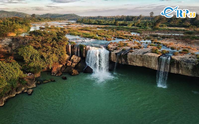 Nằm trên sông Sê Rê Pok hùng vĩ, thác Dray Sáp - Dray Nur là bộ đôi thác nước đẹp nhất Tây Nguyên
