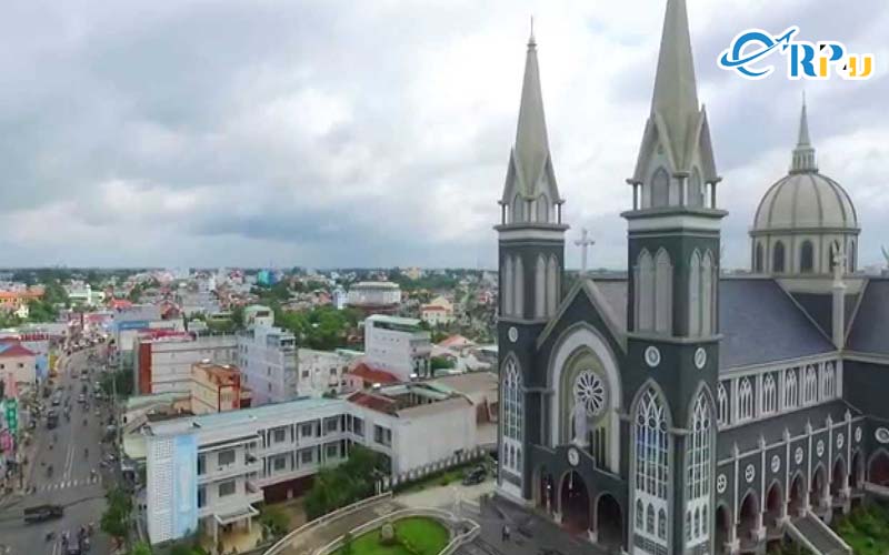 Nh&agrave; thờ ch&aacute;nh t&ograve;a Ph&uacute; Cường đối với những t&iacute;n đồ theo đạo c&oacute; lẽ kh&ocirc;ng c&ograve;n qu&aacute; xa lạ