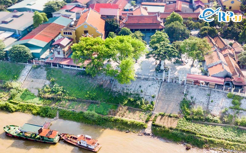 Chùa Bồ Đề còn có tên chữ khác là “Thiên Sơn Tự” hoặc “Thiên Cổ Tự” Chùa Bồ Đề còn có tên chữ khác là “Thiên Sơn Tự” hoặc “Thiên Cổ Tự”