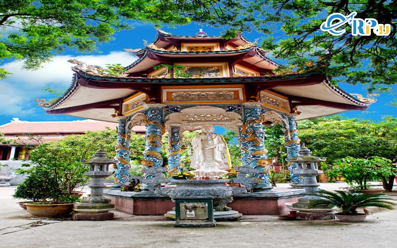 chùa giữ được kiến trúc Tiền Đường từ những năm đầu của thế kỷ XX chùa giữ được kiến trúc Tiền Đường từ những năm đầu của thế kỷ XX