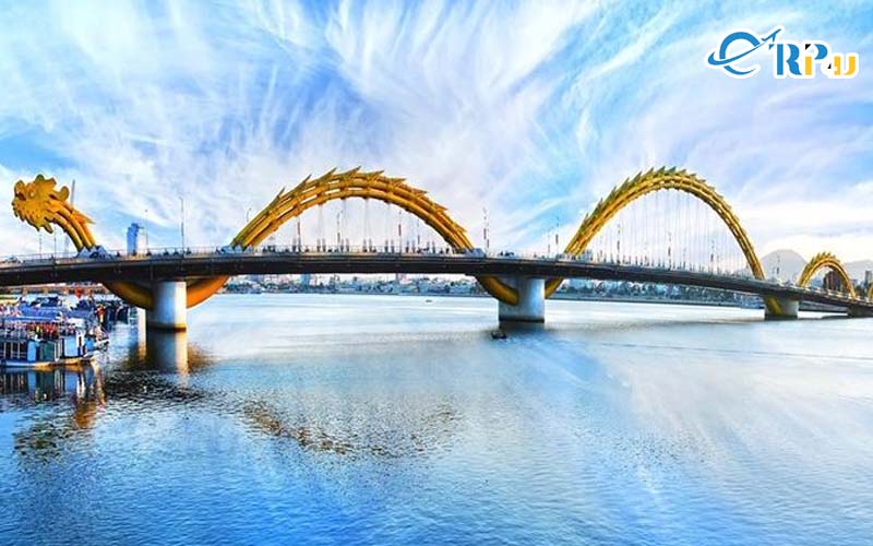 Cầu Rồng lại chính là một biểu tượng tự hào của người dân Đà Nẵng Cầu Rồng lại chính là một biểu tượng tự hào của người dân Đà Nẵng