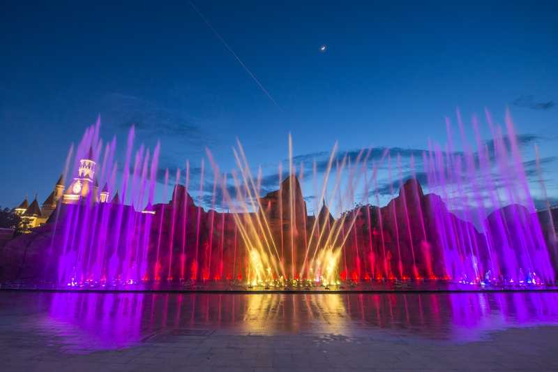 Show nhạc nước tại VinWonders Nha Trang