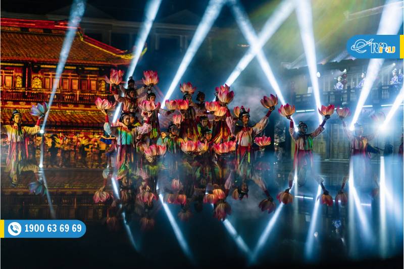 Ngược Dòng Lịch Sử Với Show Diễn Tinh Hoa Việt Nam