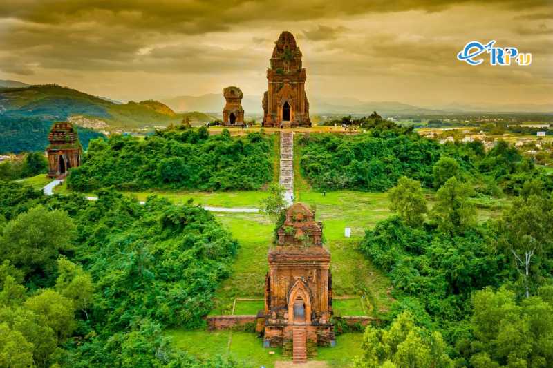 Đền thờ chính (Kalan)