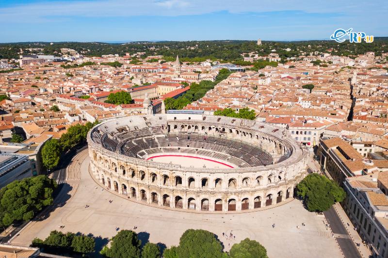 Đấu trường Colosseum Nimes