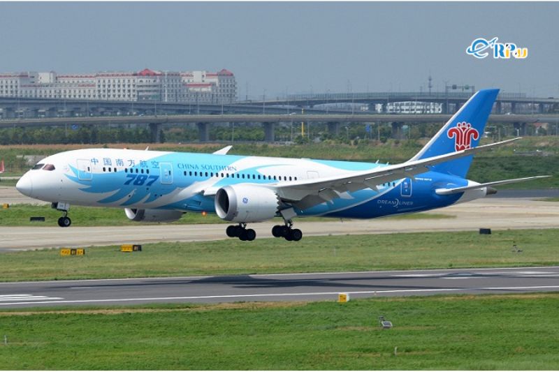 Đi đến Lệ Giang bằng máy bay