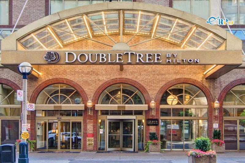 DoubleTree by Hilton Toronto Downtown