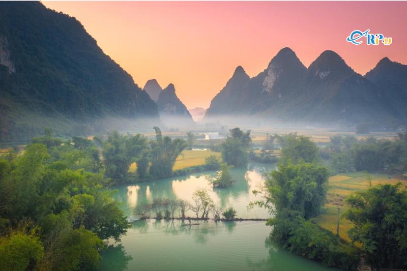 Dòng sông Quây Sơn