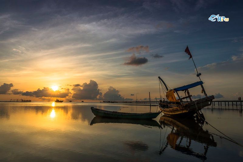 Giá vé làng chài Hàm Ninh