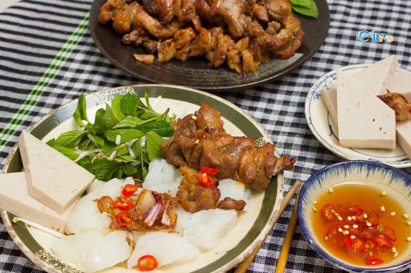 Bánh ướt thịt nướng