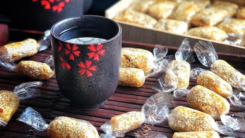 Những đặc sản, quà tại Huế mang lên được máy bay