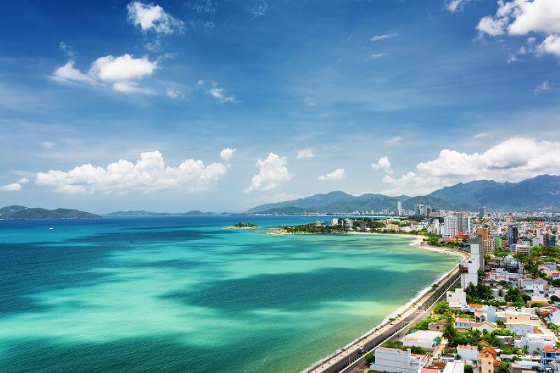 Thời điểm bay đến Nha Trang vắng và ít người nhất