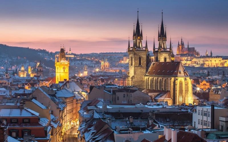 Lâu đài Praha - Lâu đài cổ hơn 900 tuổi Lâu đài Praha - Lâu đài cổ hơn 900 tuổi