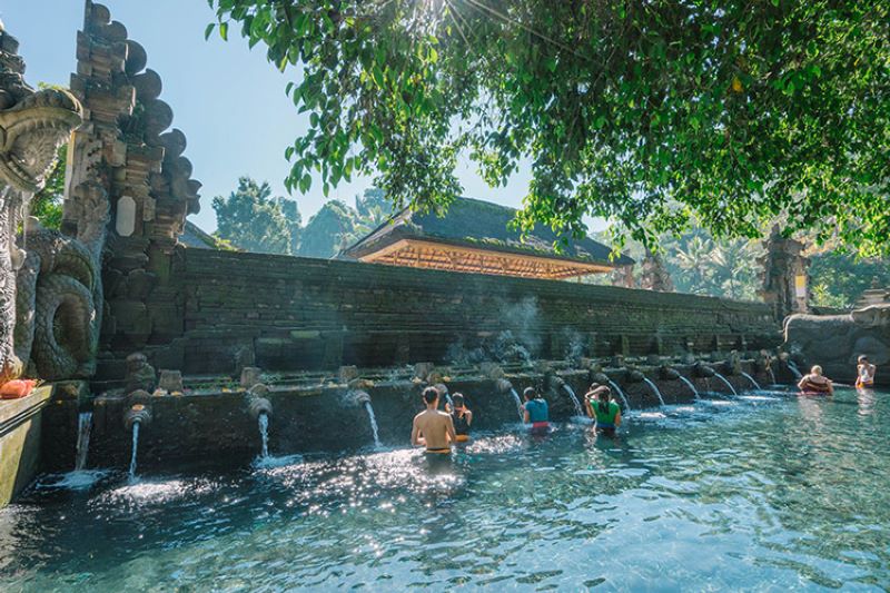 Đền Tampak siring