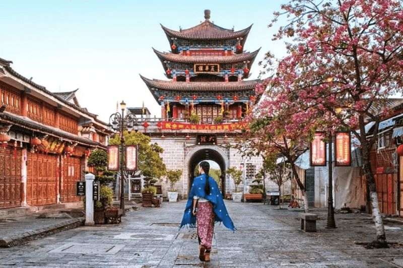 Những thuận lợi và khó khăn khi tới Đại Lý du lịch hoặc sinh sống Những thuận lợi và khó khăn khi tới Đại Lý du lịch hoặc sinh sống