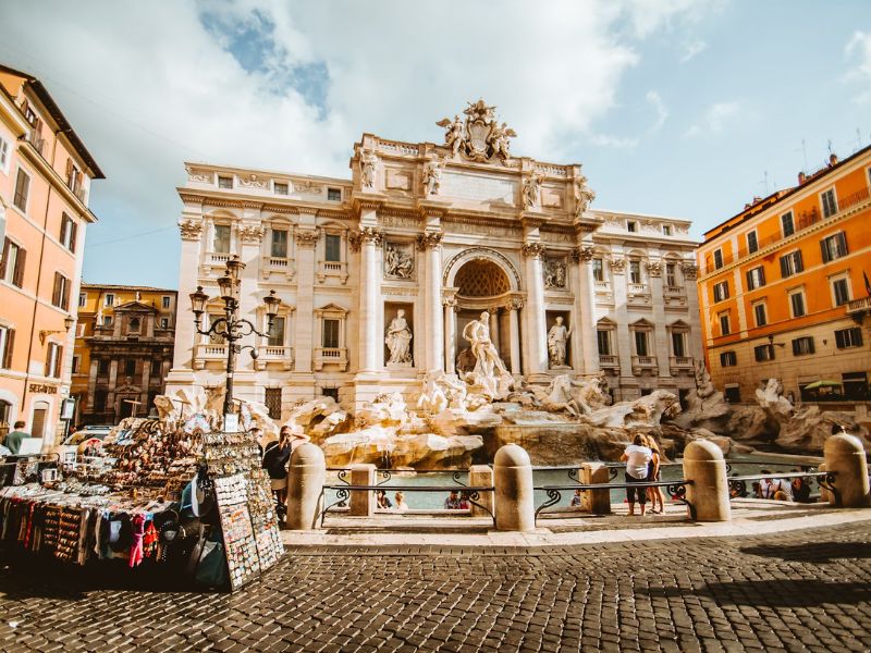 Đài phun nước Trevi - Điểm tham quan ấn tượng ở Rome Đài phun nước Trevi - Điểm tham quan ấn tượng ở Rome