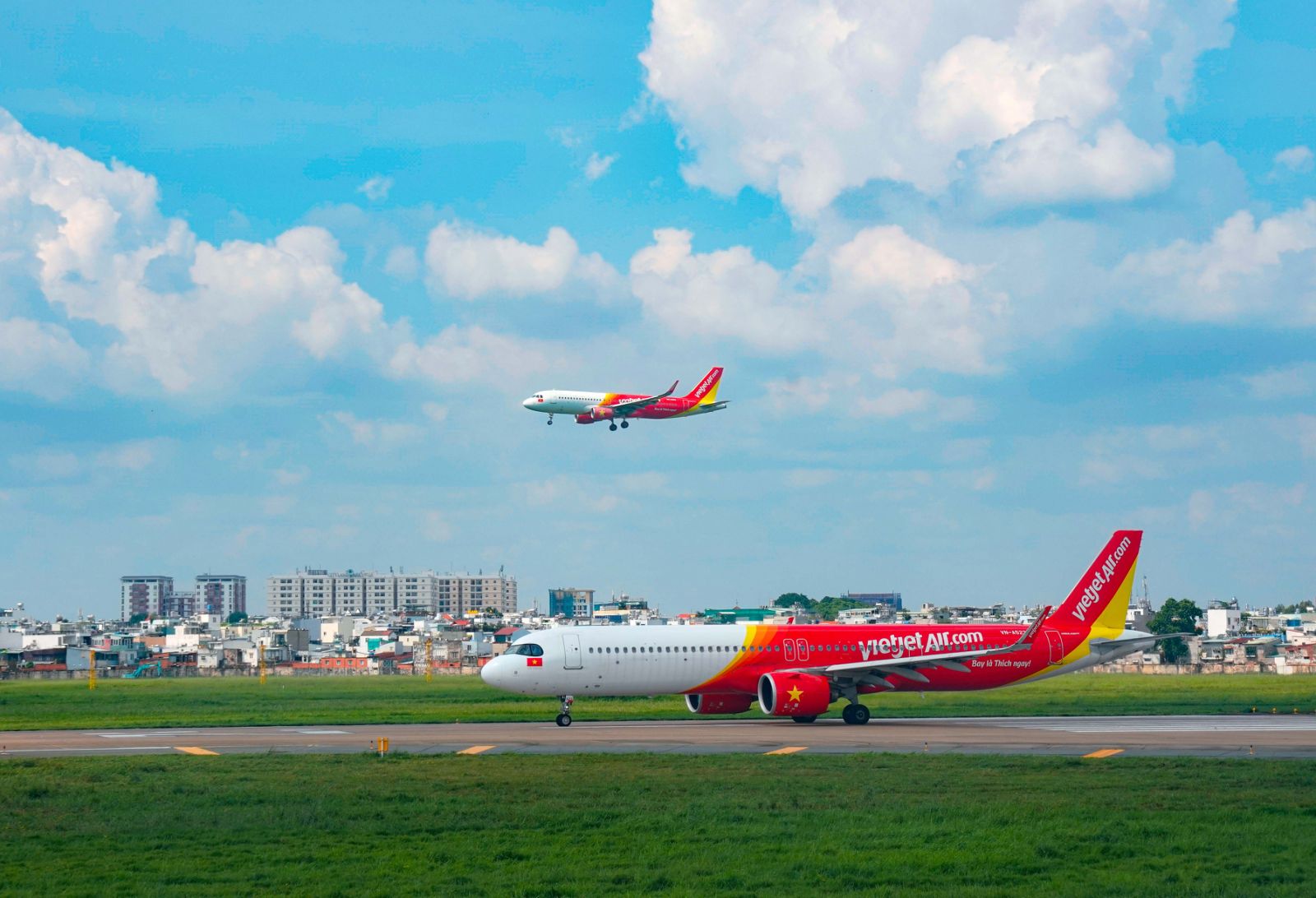 VietJet: Khuyến mãi chào mừng 200 triệu hành khách, tặng 2 triệu vé 0 đồng