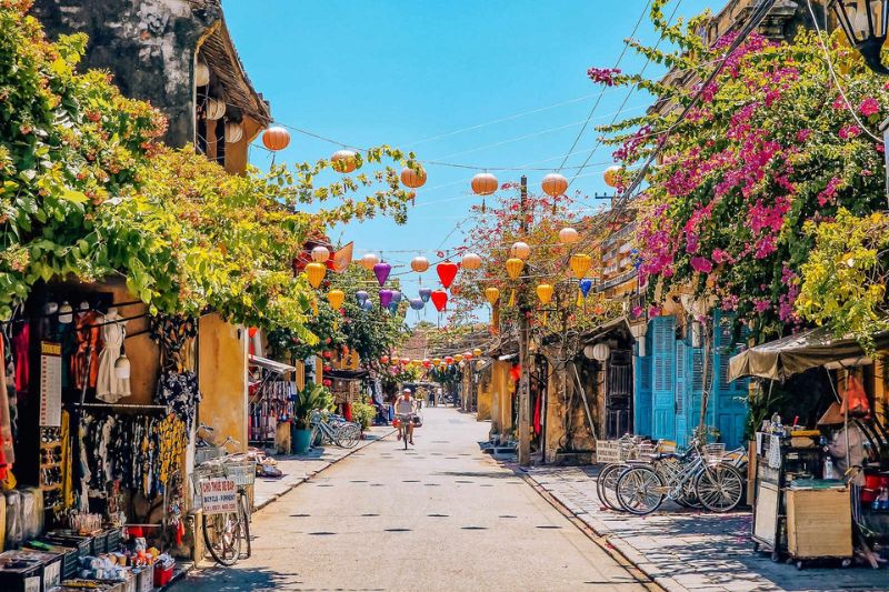 Hội An - Phố cổ đèn lồng lung linh