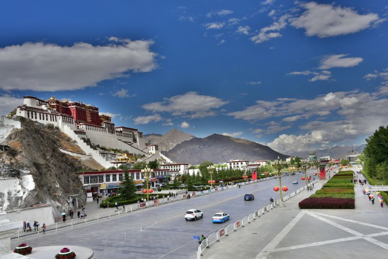 Phương tiện di chuyển đi du lịch Tây Tạng