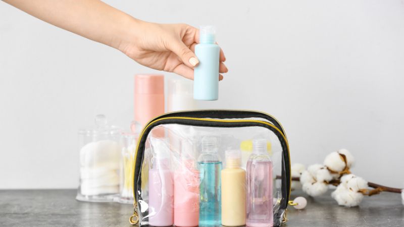 Dễ dàng mang đi với bộ mỹ phẩm mini Dễ dàng mang đi với bộ mỹ phẩm mini