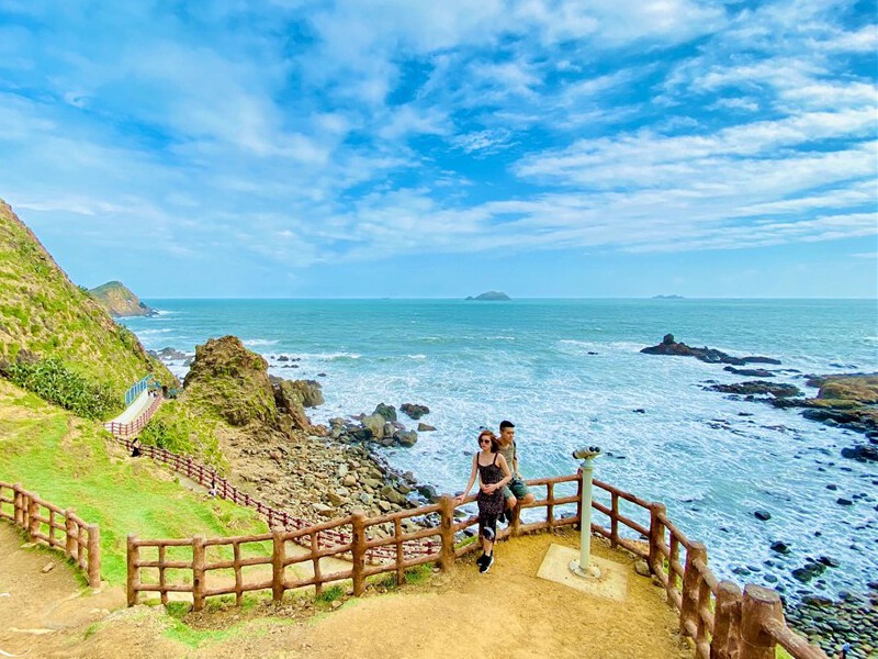 Ngắm nhìn những bãi biển hoang sơ đẹp nhất Việt Nam Ngắm nhìn những bãi biển hoang sơ đẹp nhất Việt Nam