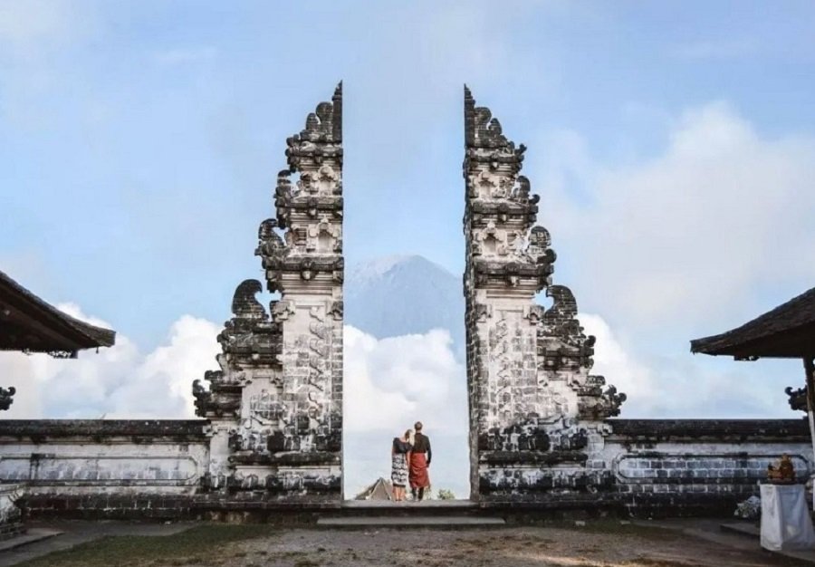 Cổng trời - Tọa lạc trên đỉnh đèo Ô Quy Hồ Cổng trời - Tọa lạc trên đỉnh đèo Ô Quy Hồ