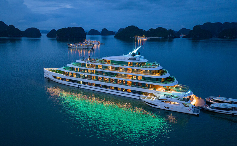 Du thuyền 5 sao đẳng cấp, sang trọng
