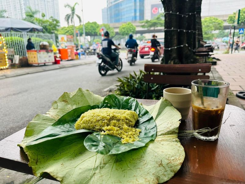 Cốm non kết hợp cà phê trứng - Món ăn thủ đô bạn nhất định phải thử Cốm non kết hợp cà phê trứng - Món ăn thủ đô bạn nhất định phải thử