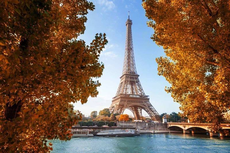 Paris dịu dàng trong nắng thu