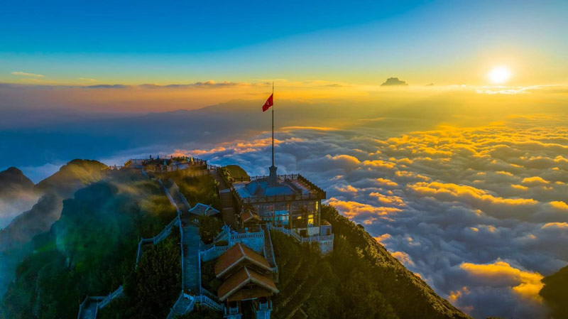 Săn m&acirc;y tại đỉnh Fansipan