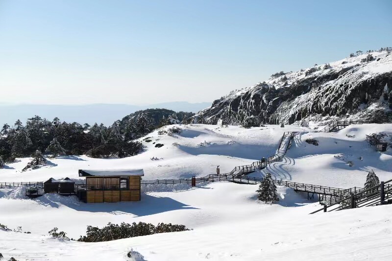 Thời điểm ngắm tuyết đẹp nhất tại núi tuyết Kiệu Tử