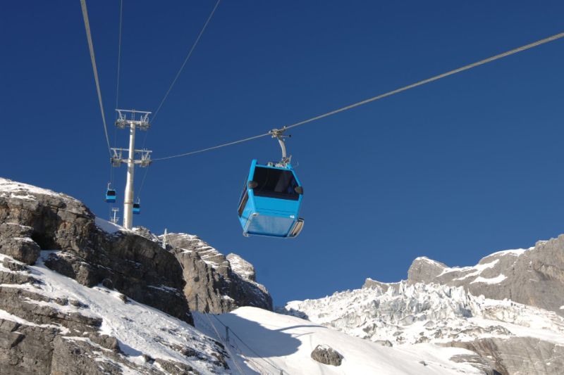 Giá vé tham quan Núi tuyết Giá vé tham quan Núi tuyết