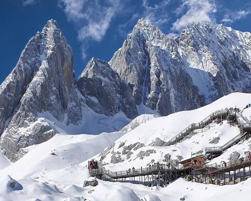 Núi tuyết Ngọc Long thuộc Vân Nam, Trung Quốc