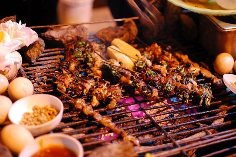 Đừng quên khám phá nét độc đáo của ẩm thực địa phương Đừng quên khám phá nét độc đáo của ẩm thực địa phương