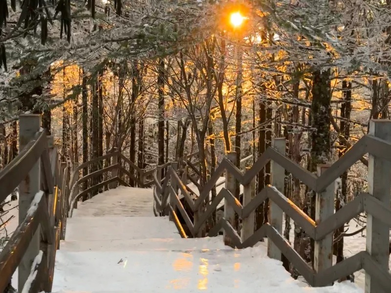 Hoàng hôn trên núi Kiệu Tử