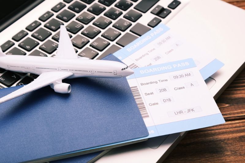 Hướng dẫn c&aacute;ch săn v&eacute; m&aacute;y bay gi&aacute; rẻ 0 đồng tại Etrip4u