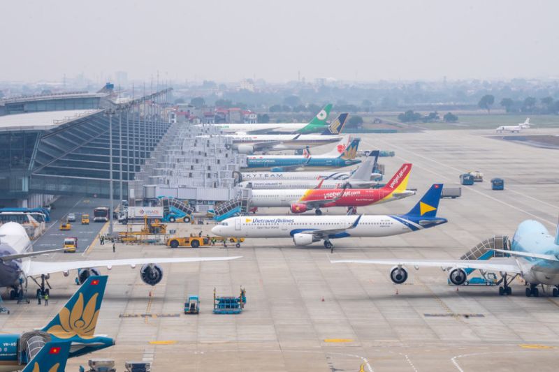 Đặt vé máy bay sớm sẽ giúp bạn có mức giá tốt Đặt vé máy bay sớm sẽ giúp bạn có mức giá tốt