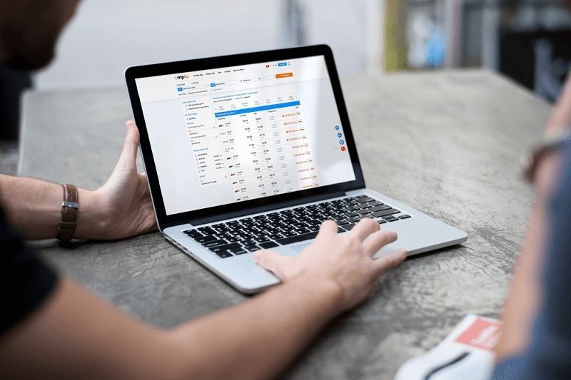 Mua v&eacute; m&aacute;y bay giờ ch&oacute;t tại Etrip4u